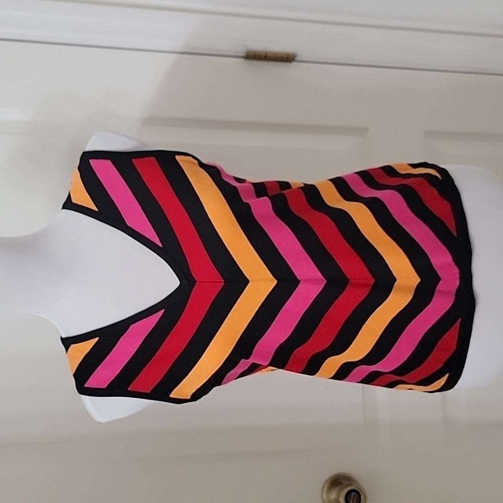 Sandra Size M Silk Blend Bright V Stripe Sleeveless Knit Top, Exc. Used Cond.